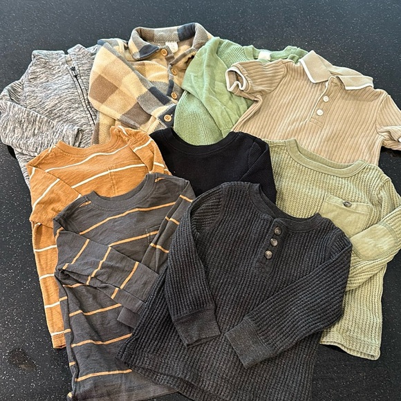 Other - BUNDLE- Toddler boys long sleeve and sweaters Old Navy H&M size 18-24month 2T